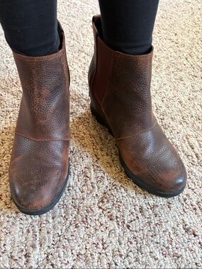Sorel Rustic Brown Leather Chelsea Ankle Boots